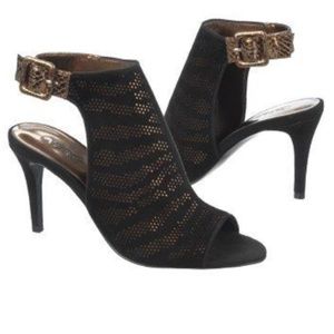 Carlos Santana Women's Ankle Strap Open Toe Black Suede High Heels - Size 6.